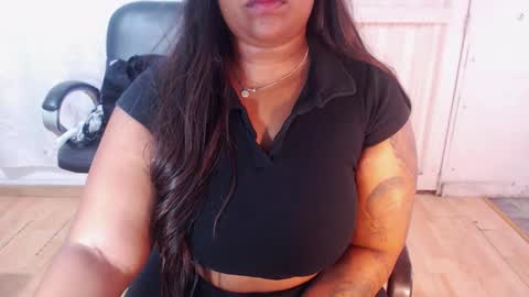 karlaluann online show from September 14, 2025, 12:59 pm