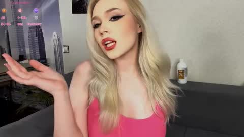 Olivia online show from December 23, 2025, 2:09 am