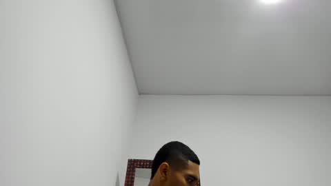 Snapshot of karljensen33 chatting on December 6, 2024, 4:25 am karlgenjen online show from December 6, 2024, 4:25 am