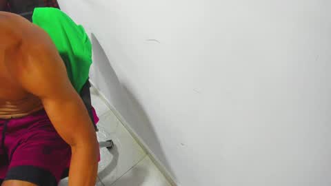 Snapshot of karljensen33 chatting on January 8, 2025, 4:54 pm karlgenjen online show from January 8, 2025, 4:54 pm