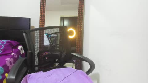 Snapshot of karljensen33 chatting on January 18, 2025, 7:37 pm karlgenjen online show from January 18, 2025, 7:37 pm