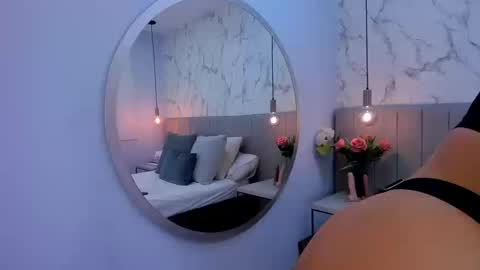 karlla_brown online show from September 12, 2025, 12:38 pm
