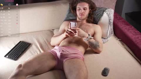 Snapshot of karlos_murphy chatting on February 28, 2026, 4:13 am Karlos and Louis online show from February 28, 2026, 4:13 am