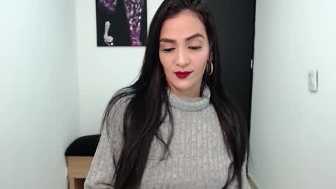 Snapshot of karlota_hank chatting on November 3, 2025, 11:37 pm Karlis online show from November 3, 2025, 11:37 pm