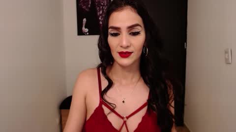 Snapshot of karlota_hank chatting on November 19, 2025, 6:35 am Karlis online show from November 19, 2025, 6:35 am