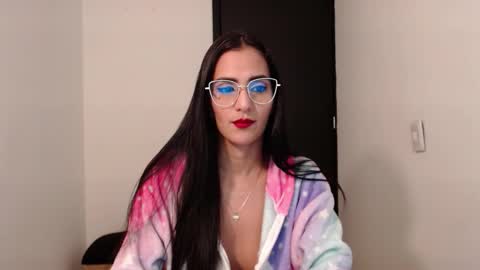 Snapshot of karlota_hank chatting on February 9, 2026, 4:38 am Karlis online show from February 9, 2026, 4:38 am