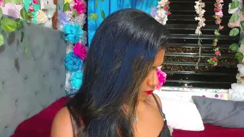 Snapshot of karly_coffe chatting on April 13, 2026, 4:18 am KARLY. online show from April 13, 2026, 4:18 am