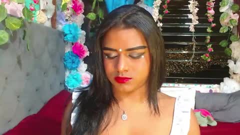 Snapshot of karly_coffe chatting on April 15, 2026, 7:48 am KARLY. online show from April 15, 2026, 7:48 am