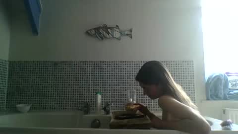 Karma Queen online show from April 10, 2026, 11:37 am