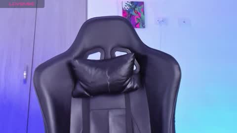 Karo online show from November 14, 2025, 2:54 am