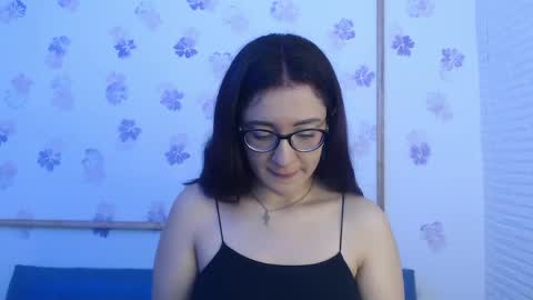 Snapshot of karol_prescot chatting on April 27, 2026, 2:15 pm Karol online show from April 27, 2026, 2:15 pm