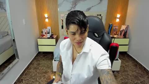 Karol and Luna online show from October 8, 2025, 2:42 am