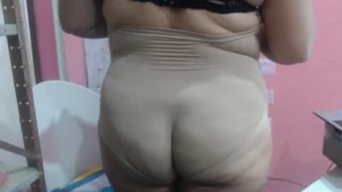 Snapshot of karolbb21 chatting on April 2, 2026, 10:57 am karolbb21 online show from April 2, 2026, 10:57 am