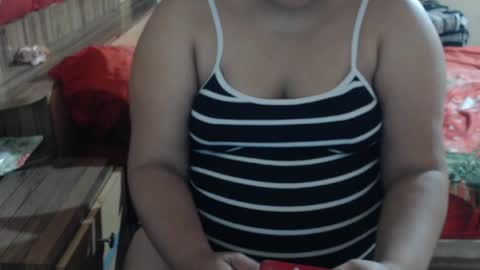 Snapshot of karolbb21 chatting on April 7, 2026, 11:10 am karolbb21 online show from April 7, 2026, 11:10 am