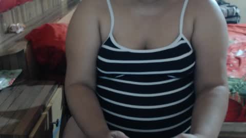 Snapshot of karolbb21 chatting on April 24, 2026, 11:23 am karolbb21 online show from April 24, 2026, 11:23 am