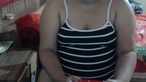 Snapshot of karolbb21 chatting on May 1, 2026, 11:20 pm karolbb21 online show from May 1, 2026, 11:20 pm