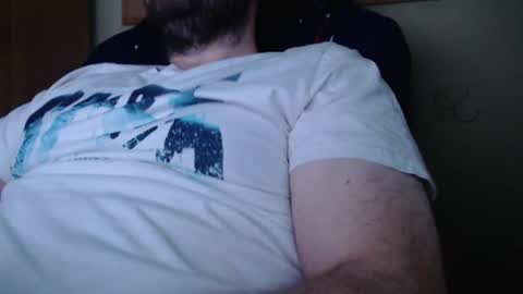 Snapshot of karolhorny96 chatting on April 28, 2026, 5:40 pm Karol online show from April 28, 2026, 5:40 pm
