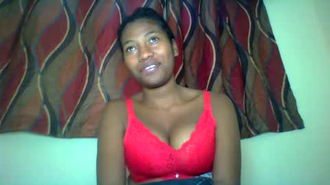 Snapshot of karoliee chatting on June 21, 2026, 9:56 am karoliee online show from June 21, 2026, 9:56 am
