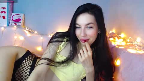 Kira online show from February 12, 2025, 3:07 am