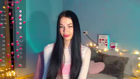Kira online show from September 15, 2025, 2:22 am