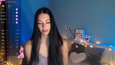 Snapshot of karolina_hottie_ chatting on July 13, 2026, 1:41 am Kira online show from July 13, 2026, 1:41 am