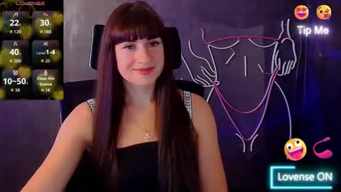 Caroline online show from September 25, 2025, 5:44 am