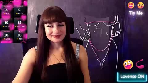 Caroline online show from October 3, 2025, 7:27 am