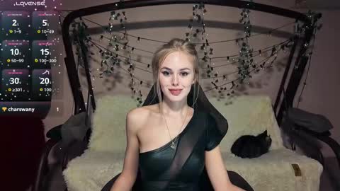 Snapshot of karolinahayes chatting on March 5, 2026, 5:53 pm KarolinaHayes online show from March 5, 2026, 5:53 pm