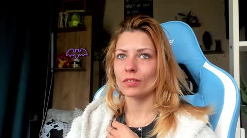 karoline121 online show from March 26, 2026, 8:31 am