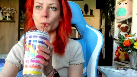 karoline121 online show from April 5, 2026, 8:00 am