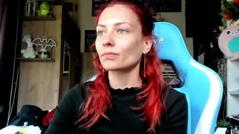 karoline121 online show from May 13, 2026, 7:50 am