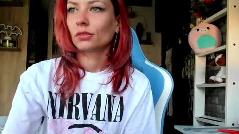 karoline121 online show from May 15, 2026, 4:08 am
