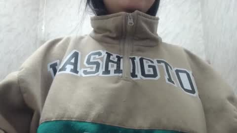 Snapshot of karolineburnx chatting on February 3, 2026, 7:35 am Isa online show from February 3, 2026, 7:35 am