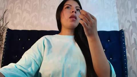 Snapshot of karolineburnx chatting on February 19, 2026, 4:19 am Isa online show from February 19, 2026, 4:19 am