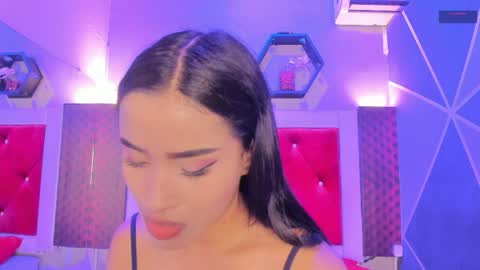 Snapshot of karoll014 chatting on April 23, 2026, 12:26 pm Karol online show from April 23, 2026, 12:26 pm