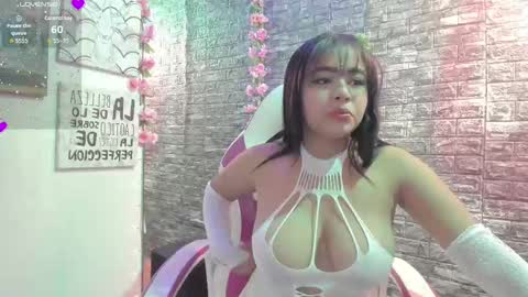 Snapshot of karoll__sex chatting on October 10, 2025, 1:43 pm KAROLL online show from October 10, 2025, 1:43 pm