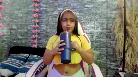 KAROLL online show from November 25, 2025, 12:16 pm