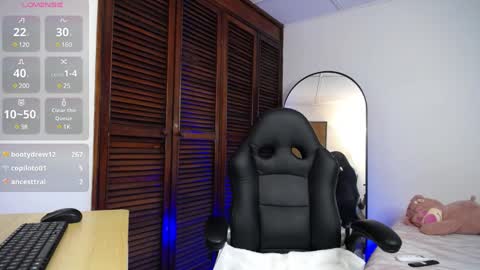 karol online show from January 12, 2025, 8:25 pm