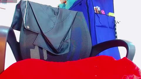 Snapshot of karoll_scoott chatting on February 11, 2025, 1:10 am karol online show from February 11, 2025, 1:10 am