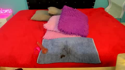 Karoll online show from December 18, 2024, 10:24 pm