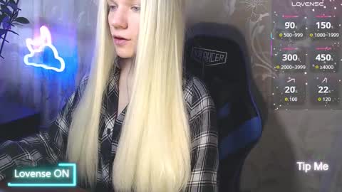 Caroline Fox online show from March 20, 2026, 9:03 am