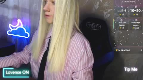 Caroline Fox online show from March 29, 2026, 7:52 am