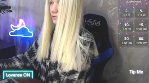 Caroline Fox online show from April 10, 2026, 7:35 am