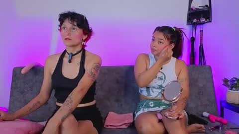 kasandraandsilvii online show from January 5, 2026, 8:01 pm