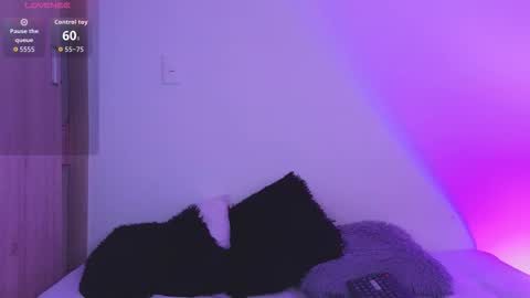 kasey online show from December 3, 2025, 1:13 am