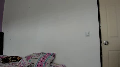 kassandra james online show from February 24, 2025, 6:47 pm