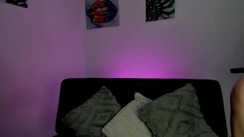 kassandra james online show from September 9, 2025, 6:51 pm