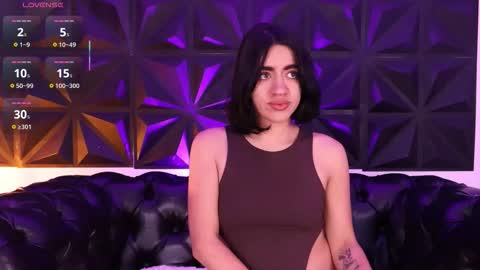 Snapshot of kassianoir_ chatting on November 4, 2025, 12:04 pm Kasi online show from November 4, 2025, 12:04 pm