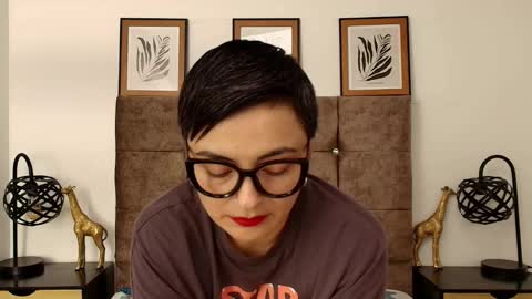 kat paradisse online show from September 21, 2025, 7:37 pm