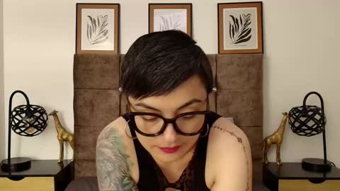 kat paradisse online show from October 2, 2025, 8:27 pm